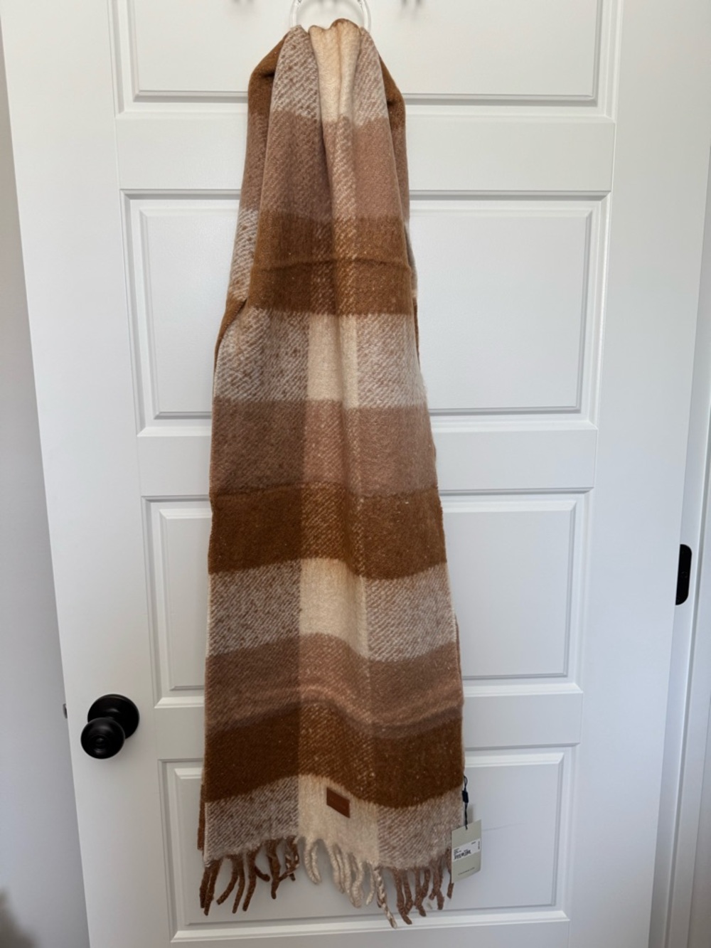 NWT Cole Haan Tan Checkered Plush Scarf, Unisex, One Size